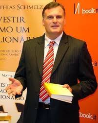 Never miss another show from matthias schmelz. Agnes Arabela Vive Romance Escaldante Com Rei Dos Aspiradores Acusado De Crimes Sexuais A Ferver Vidas