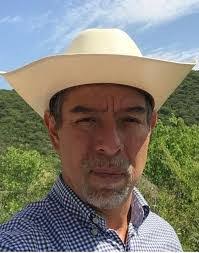 Enrique Serrano's Instagram, Twitter & Facebook