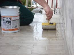 العزل المائي فوق البلاط شركة اجوار الخليج 0551393135لكشف تسربات المياه وتنظيف المنازل