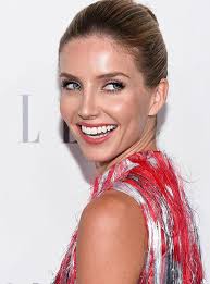 Annabelle Wallis Age, Height, Boyfriend, Biography & Family