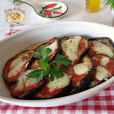 Lunghe, globose, scure, striate o anche bianche. Melanzane Grigliate Alla Pizzaiola Tutto Fa Brodo In Cucina