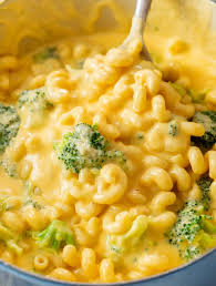 This rotini casserole with cheese and tomatoes makes a nice side dish or meatless entrée for any night of the week. Broccoli Mac And Cheese One Pot The Cozy Cook