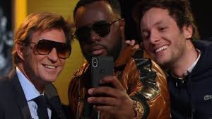 Ecouter maître gims la même, regarder le nouveau clip de maître gims en duo avec le chanteur vianney. Vianney Et Maitre Gims Battent Des Records