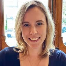 Lara Seligman's Instagram, Twitter & Facebook