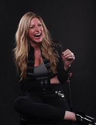 Pin By Himiko On Jes Macallan Jes Macallan Legends Of Tommorow Woman Crush