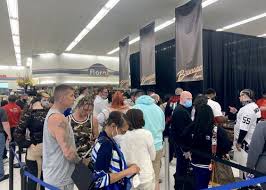 Columbia, mo 65201 google maps. Hundreds Stop By Grocery Store To See Rapper 50 Cent Abc17news