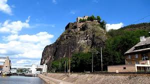 Burg Schreckenstein In Aussig An Der Elbe Tschechien Hrad Strekov Usti Nad Labem Youtube