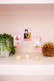 This project is sponsored by eti. Wooden Ball Photo Holder Diy Only Takes 5 Minutes To Make A Beautiful Mess
