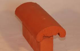 Main courante en brique rouge. Dessus De Mur Briques Perforees Terres Briques Et Materiaux Naturels