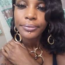 Lasonya Glover's Instagram, Twitter & Facebook