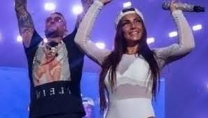 È stato pubblicato sul canale. Elettra Lamborghini Fa Scandalo Si Intravede Il Piercing Nelle Zone Intime