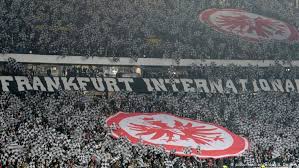 Trainingslager im stubaital, österreich quelle: Eintracht Frankfurt Fans Walking Tricky Tightrope On European Adventure Sports German Football And Major International Sports News Dw 10 04 2019