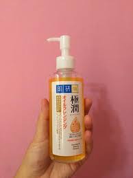 It contains calming hatomugi that soothes and giveaway hada labo would like to give out our blemish & oil control hydrating lotion. Hada Labo Cleansing Oil Health Beauty Skin Bath Body On Carousell