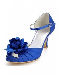 Scarpe da sposa valentino in pizzo. Scarpe Da Cerimonia Online Blu Elettrico