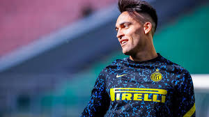 Il bomber nerazzurro è in scadenza di contratto nel. Wink At Barca Lautaro Would Only Leave Inter To Play In Spain