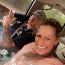 Joanna Holley's Instagram, Twitter & Facebook