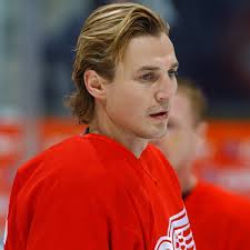 I'm convinced if Sergei played defense, he could have won a Norris trophy.  When he decided that it was time to end a game, he just went end-to-end.  Our power play breakout