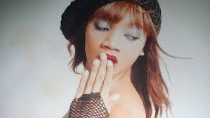 Reyna Joyce's Instagram, Twitter & Facebook