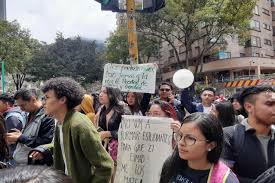 Saltar a menú principal keyboard_arrow_right saltar a contenido general keyboard_arrow_right saltar al menú inferior keyboard_arrow_right. Este Miercoles 27 De Noviembre Segundo Paro Nacional En Colombia Reporteros Asociados