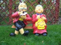 а за границей можно жить и нисколько не тужить Zhili Byli Ded I Babka A Za Granicej Mozhno Zhit Youtube Muzykalnye Kartinki Smeshnye Otkrytki Klassicheskaya Muzyka