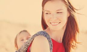 Ab wann können kinder alleine auf die toilette? Babytragen Ab Wann Kann Das Baby Auf Dem Rucken Getragen Werden Abc Kinder Blog Fur Eltern