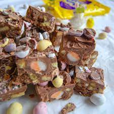 No Bake Chocolate Easter Fridge Cake Something Sweet Something Savoury Fridge Cake Easter Baking Tray Bake Recipes
