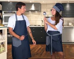 Con nuestra selección de ropa de cocina lograrás un estilo único. Empresas De Ropa Laboral En Barcelona
