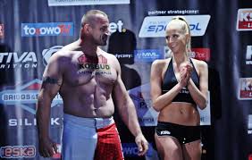 Mariusz zbigniew pudzianowski (polish pronunciation: Mariusz Pudzianowski I Piekna Kamila Na Wspolnym Zdjeciu Express Ilustrowany