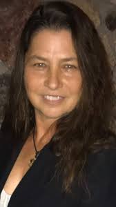 Julie Wycoff's Instagram, Twitter & Facebook