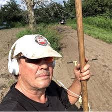 Bruce Weir's Instagram, Twitter & Facebook