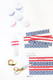 This printable fourth of july trivia is not only fun for history buffs, but makes a great game for patriotic parties! July 4th Water Bottle Wraps Featuring Usa Trivia Print Labels Free