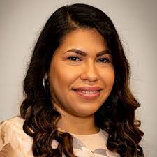 Laura Isley's Instagram, Twitter & Facebook