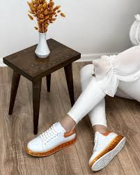 Torm Beyaz Sneakers Turuncu Seffaf Taban 3 Cm Taban Rahat Kalip Fiyat 140 Siparis Icin Whatsapp 533 498 0976 In 2020 Womens Oxfords Women Oxford Shoes