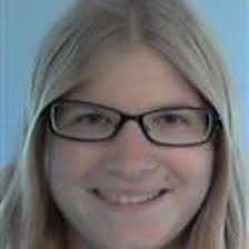 Alena Hunt's Instagram, Twitter & Facebook