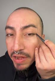 Porque soy TRANSFORMISTA! 👩🏻👠 #alexismugler #fyp #fypシ゚ #fypp  #transformista #dragqueen #drag #makeup #wig