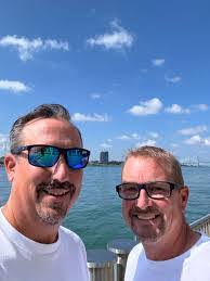 Kathy Kies's Instagram, Twitter & Facebook