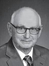 Benuel Lapp's Instagram, Twitter & Facebook