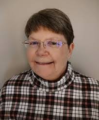 Jennifer Grill's Instagram, Twitter & Facebook