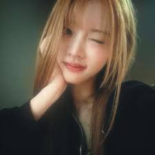 Apprezzamento per la visual Minju da quando ho visto qualcuno chiamarla  BRUTTA????? : r/kpop_uncensored