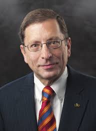 Holiday 2018 VOLUME 43, NUMBER 4