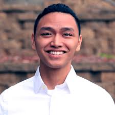 Backpack to Briefcase Students April 2016