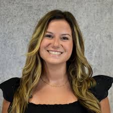 Tracy Barham's Instagram, Twitter & Facebook