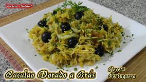 Si quieres preparar el bacalao a bras en tiempo récord, tan solo tienes que comprar migas de bacalao desaladas y patatas paja ya fritas. Bacalao Dorado A Bras Receta Origen Portugues Super Facil Y Deliciosa Youtube