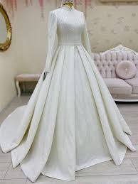 Cam Kirigi Tul Uzerine Kasnak Islemeli Tesettur Gelinlik 2020 The Dress Dantel Gelinlik Gelinlik