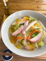 オリーブオイルのコクがポイント！タンメン風野菜あんかけうどん