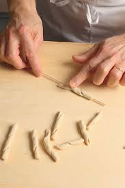 How To Make Fresh Maccheroni Al Ferro Handmade Pasta Homemade Pasta Italian Family Recipes