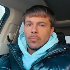 Sports Cards Found at Liquidation Market