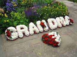 Funeral flower etiquette for grandchildren of the deceased. What To Write On Funeral Flowers For Grandma Tfs Funeral Flowers Singapore