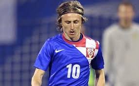 Семья жила бедно, но отец находил средства, чтобы оплачивать. Mal Da Udal Luka Modrich Football Ua
