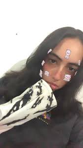 Holii Busco: Amigos y amigas Insta: @stxphzn Nombre: Stephanie Pero pueden  decirme Fanny País: Nací en Usa pero me crié en argentina Edad: 20 Signo:  Sagitario Tatuajes : 1 No fumo Alcohol🥲: